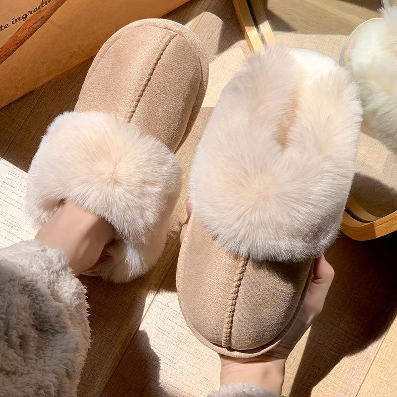 Chaussons d'intérieur en peluche confortables pour l'hiver