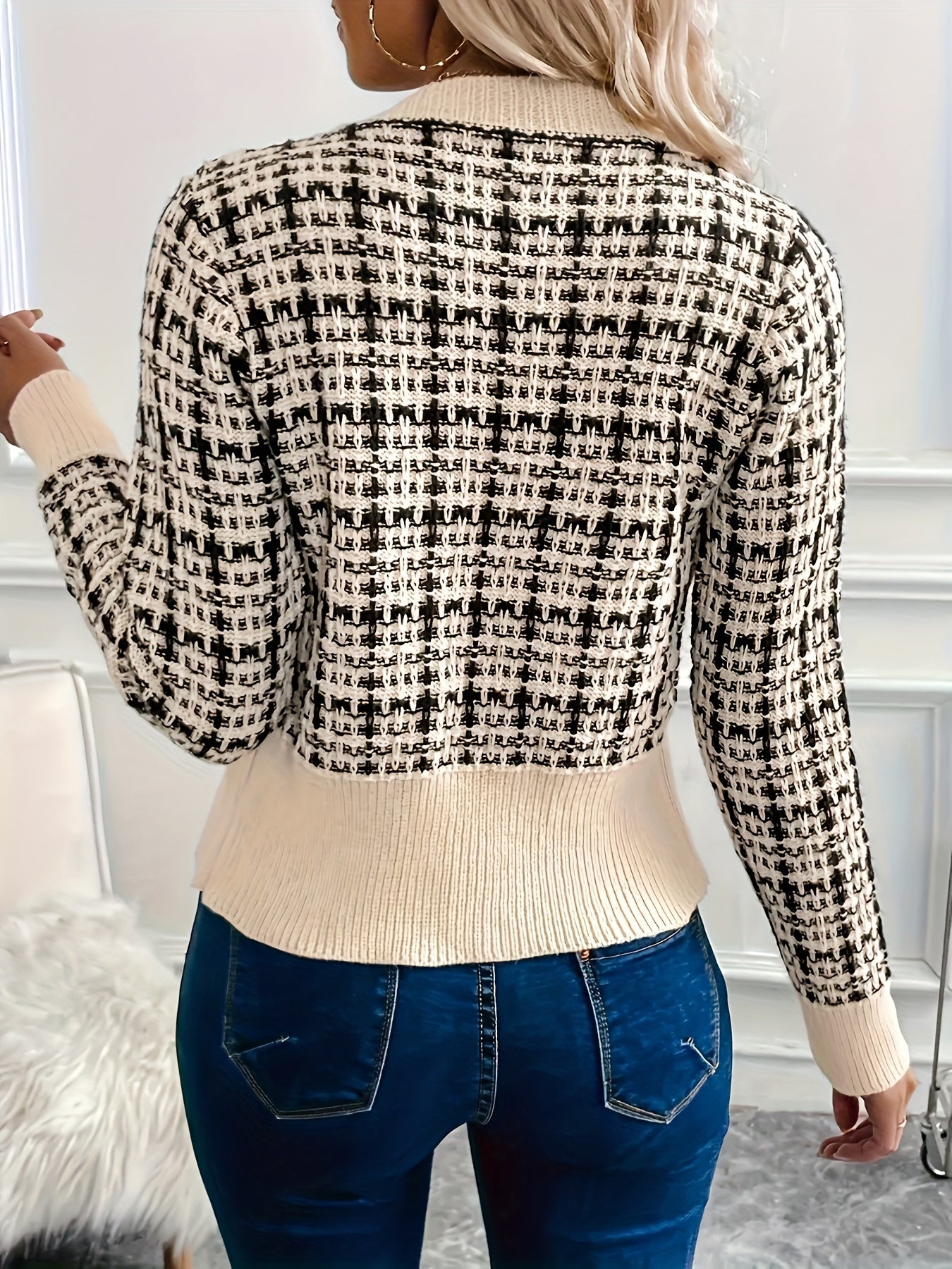Viscose Knit Coat with Houndstooth Pattern and Buttons