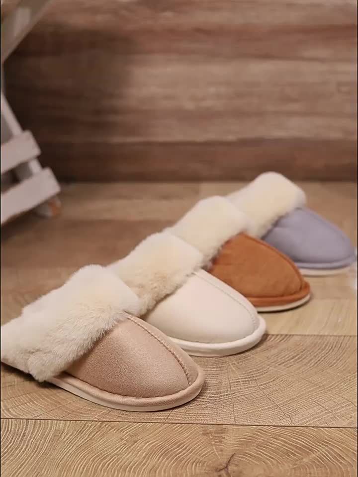 Chaussons d'intérieur en peluche confortables pour l'hiver