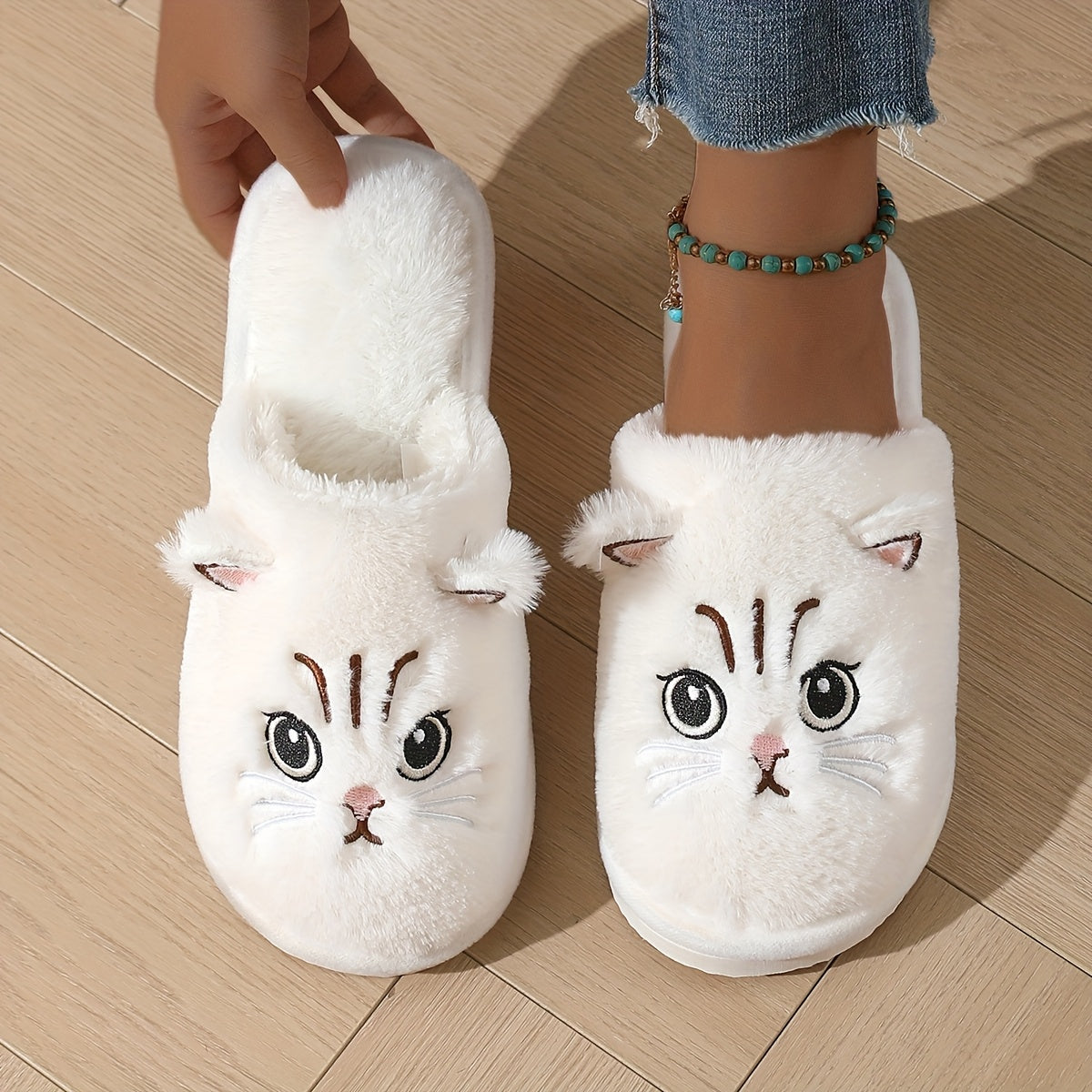 Chaussons en peluche Chat Douillet