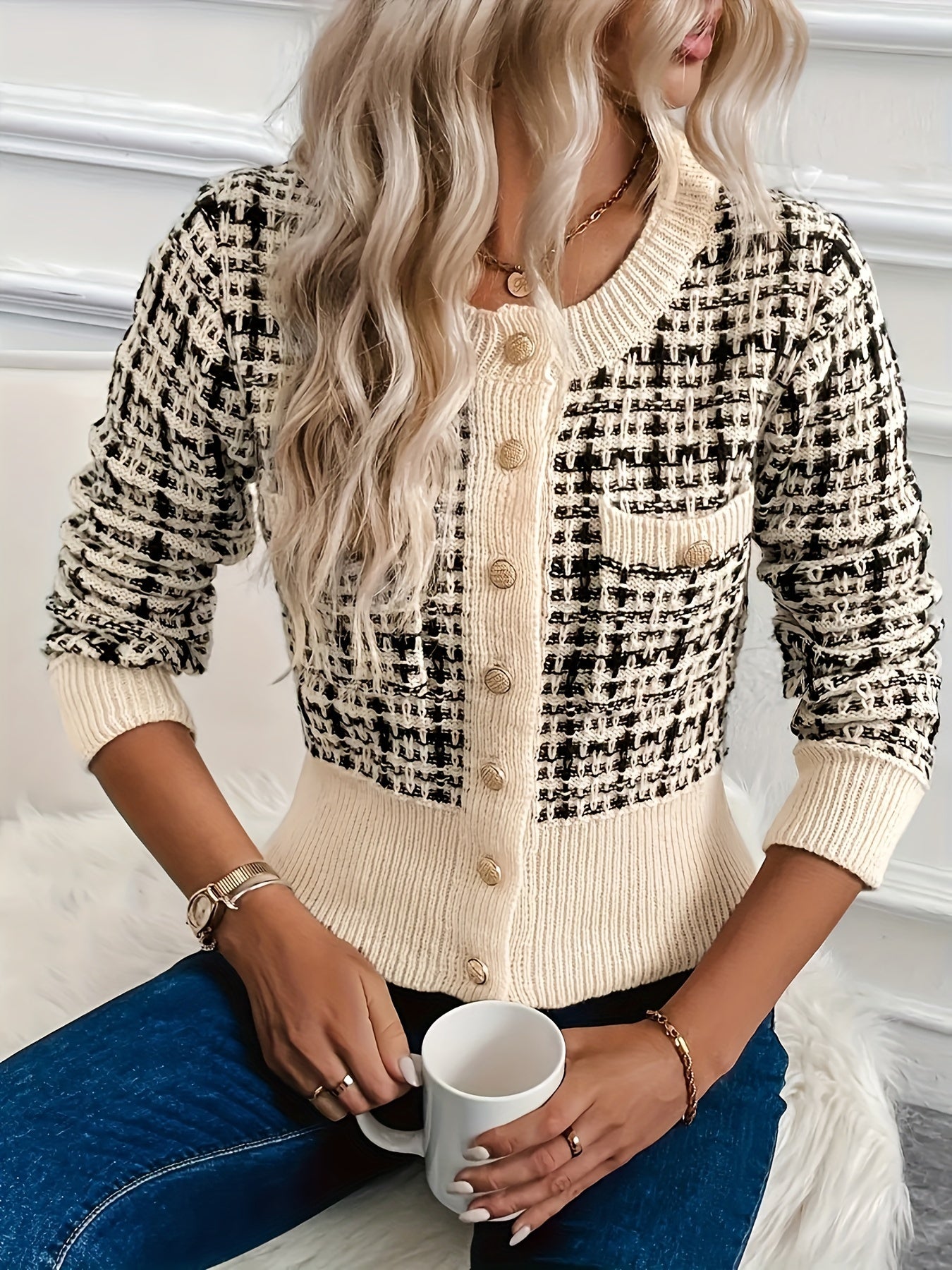 Viscose Knit Coat with Houndstooth Pattern and Buttons